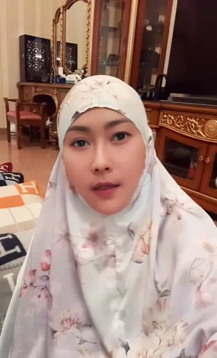 potret bare face Inul Daratista (stok) © Instagram potret bare face Inul Daratista (stok) © Instagram