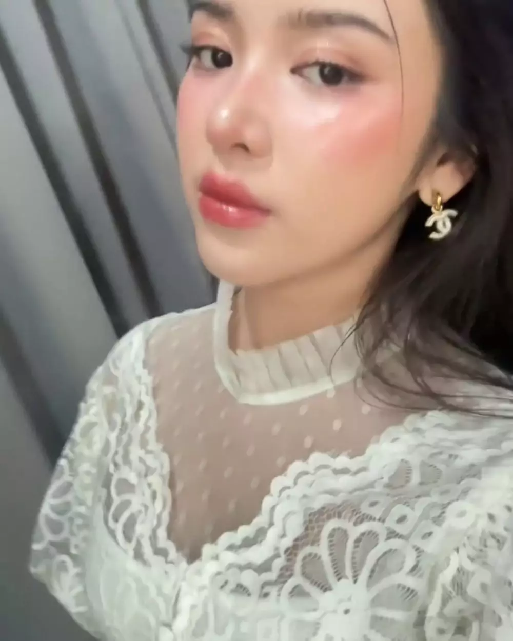 makeup fresh ala Tiara Andini © Instagram makeup fresh ala Tiara Andini © Instagram