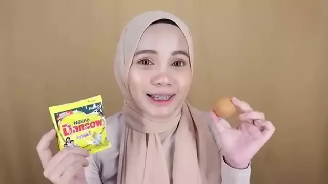 Wajah glowing bebas flek saat Lebaran © YouTube
