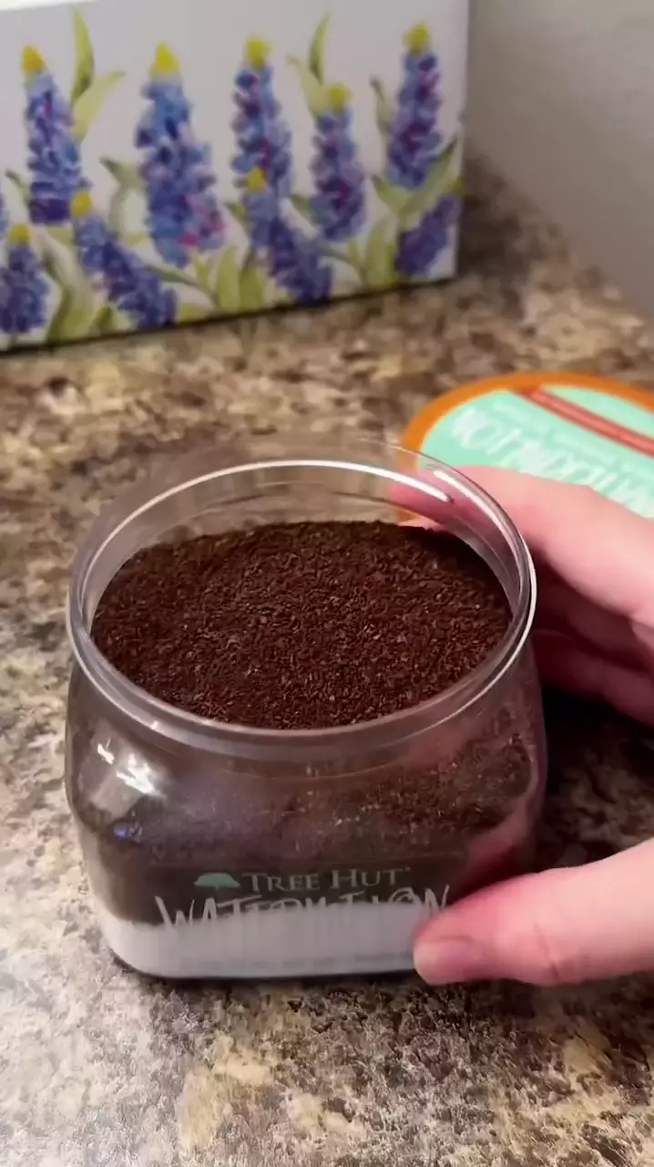 Cara menghilangkan strawberry skin © Instagram