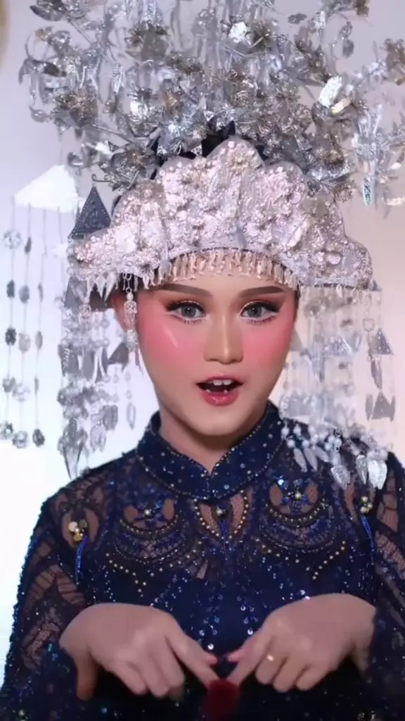 Awalnya disebut mirip fajar sad boy © Instagram