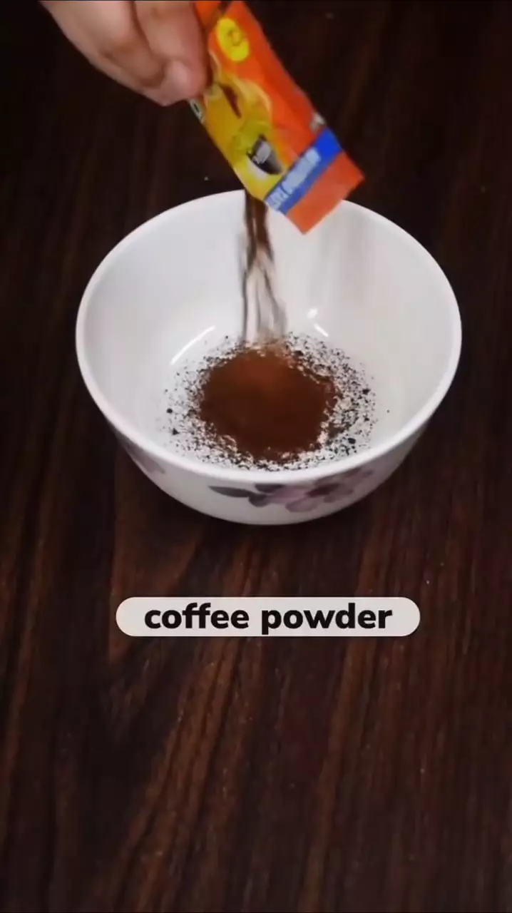 cara menghilangkan komedo hitam © Instagram