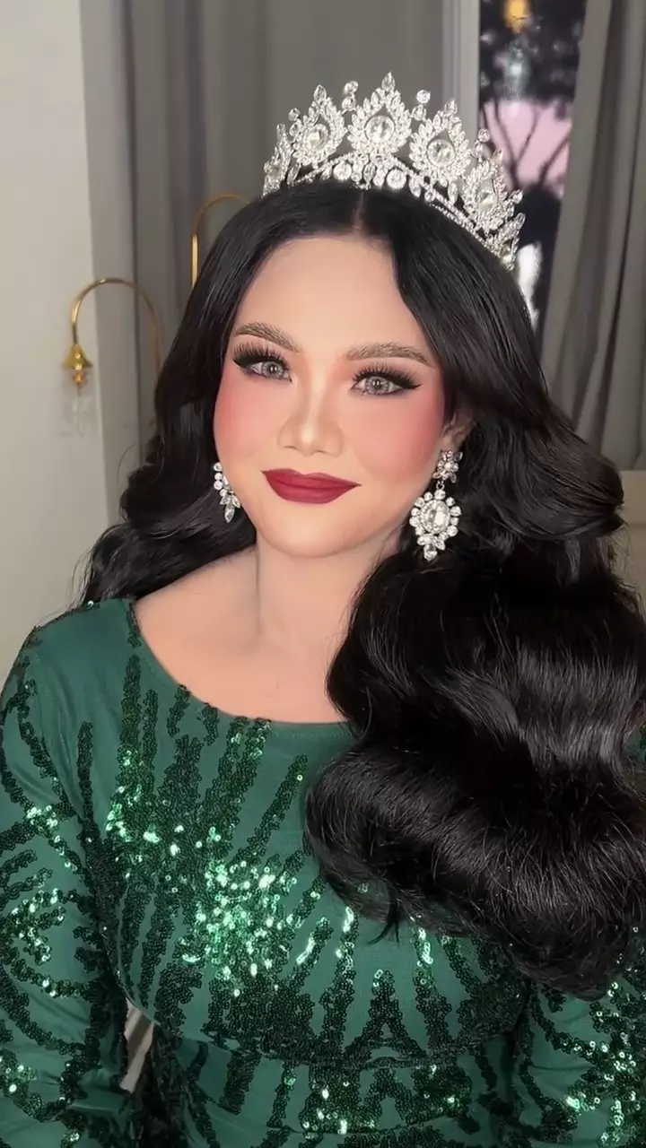 makeup pada wajah berpori ini hasilnya mulus © Instagram