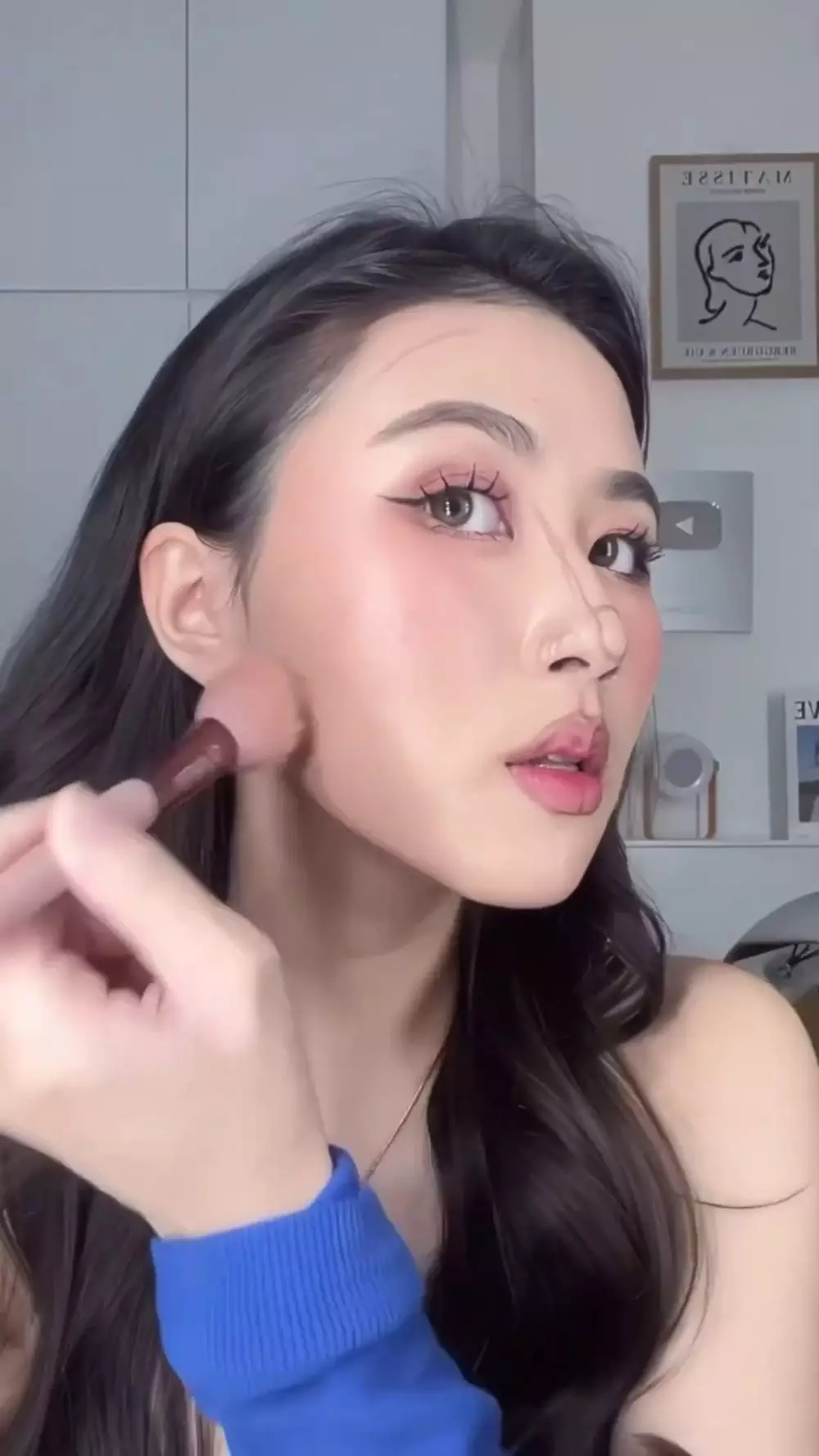 alternatif shading hidung dan pipi © YouTube