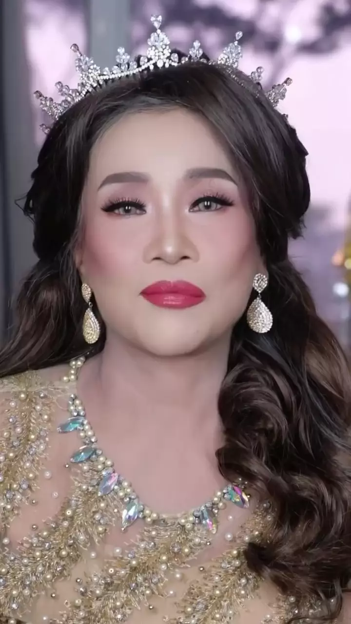 Transformasi pengantin 70 tahun dirias pinkish © Instagram