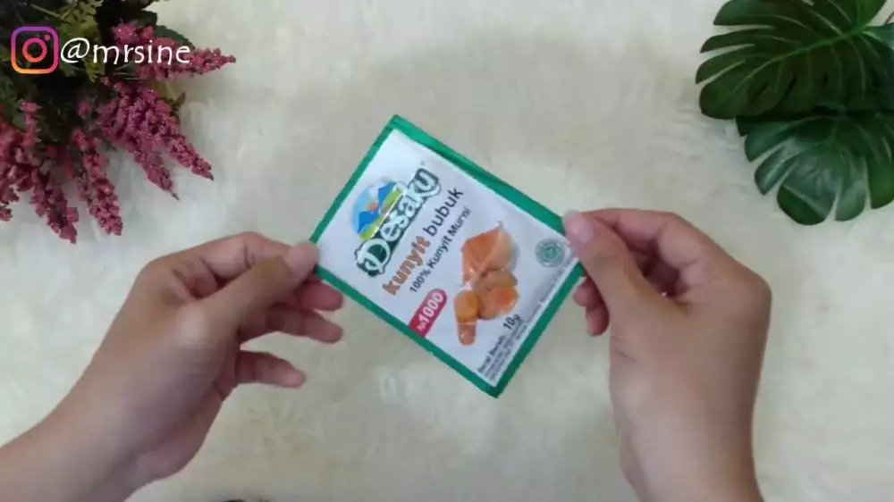 cara aman hilangkan bulu ketiak secara permanen © YouTube