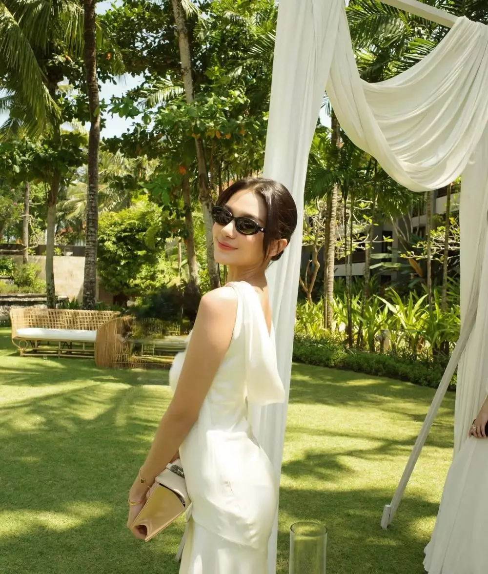 transformasi wajah Azizah Salsa dari masa ke masa © 2025 brilio.net