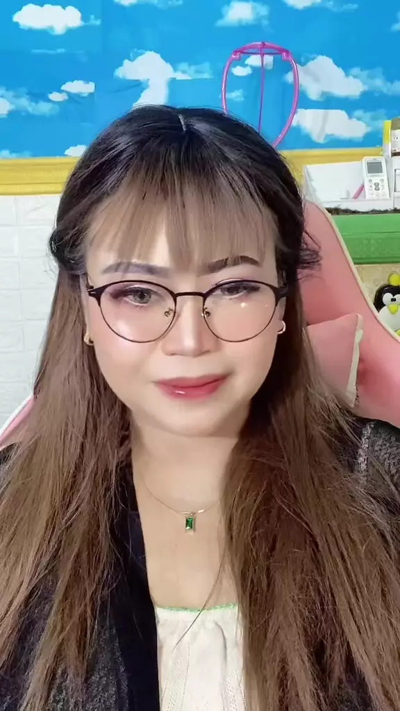 wanita 50 tahun dirias ala barbie © TikTok wanita 50 tahun dirias ala barbie © TikTok