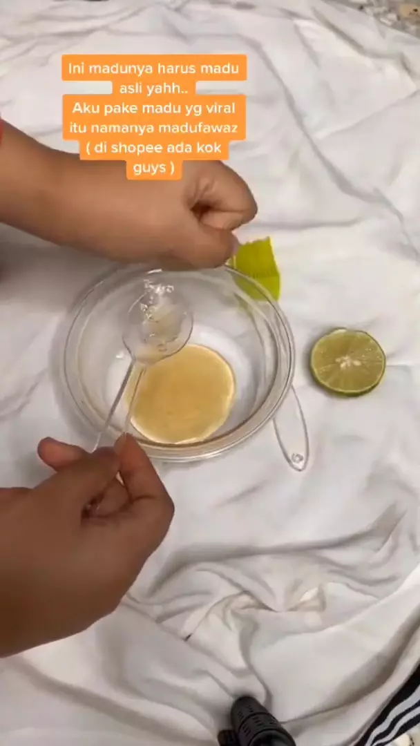 Rahasia pori-pori rapat dan bersih © YouTube