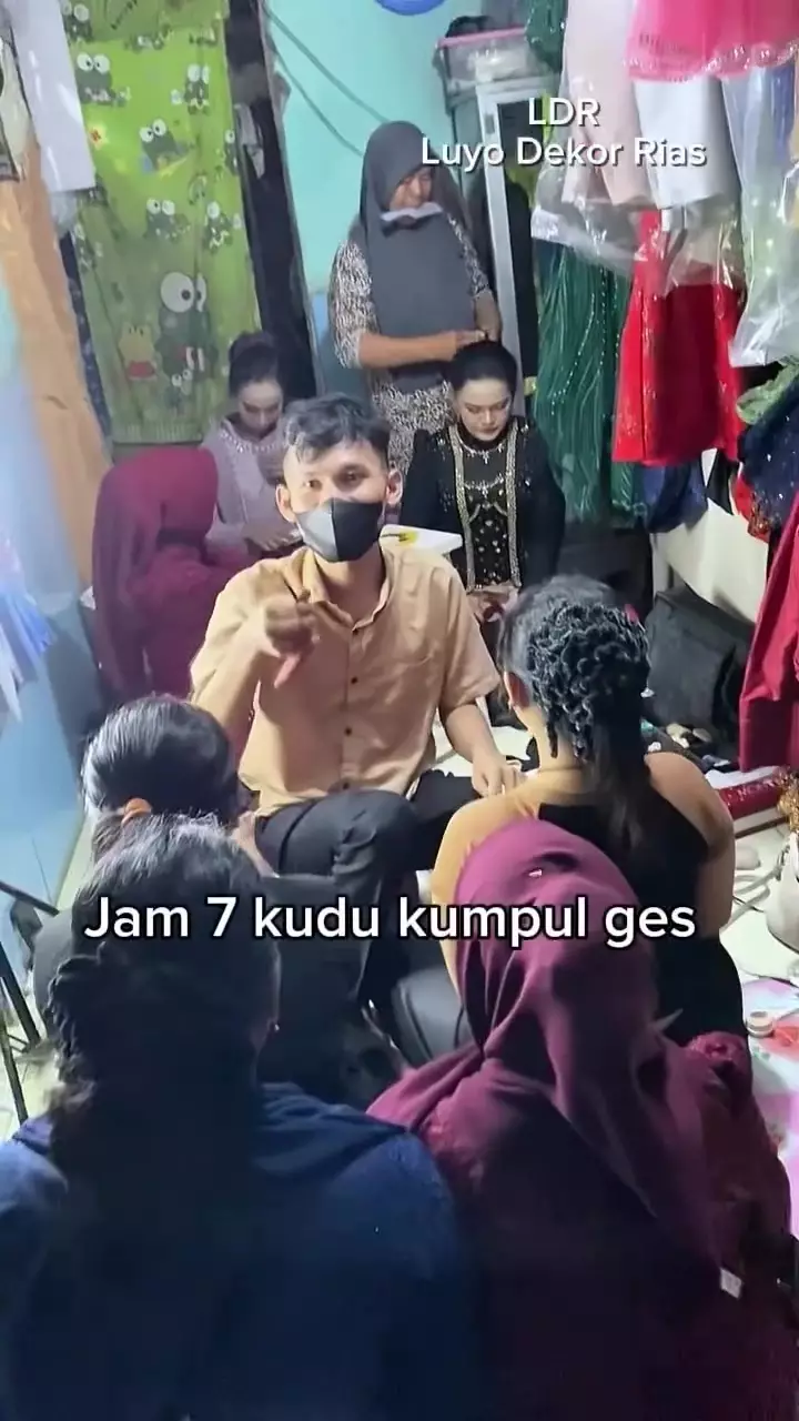 MUA ini rias 18 orang seorang diri © Instagram