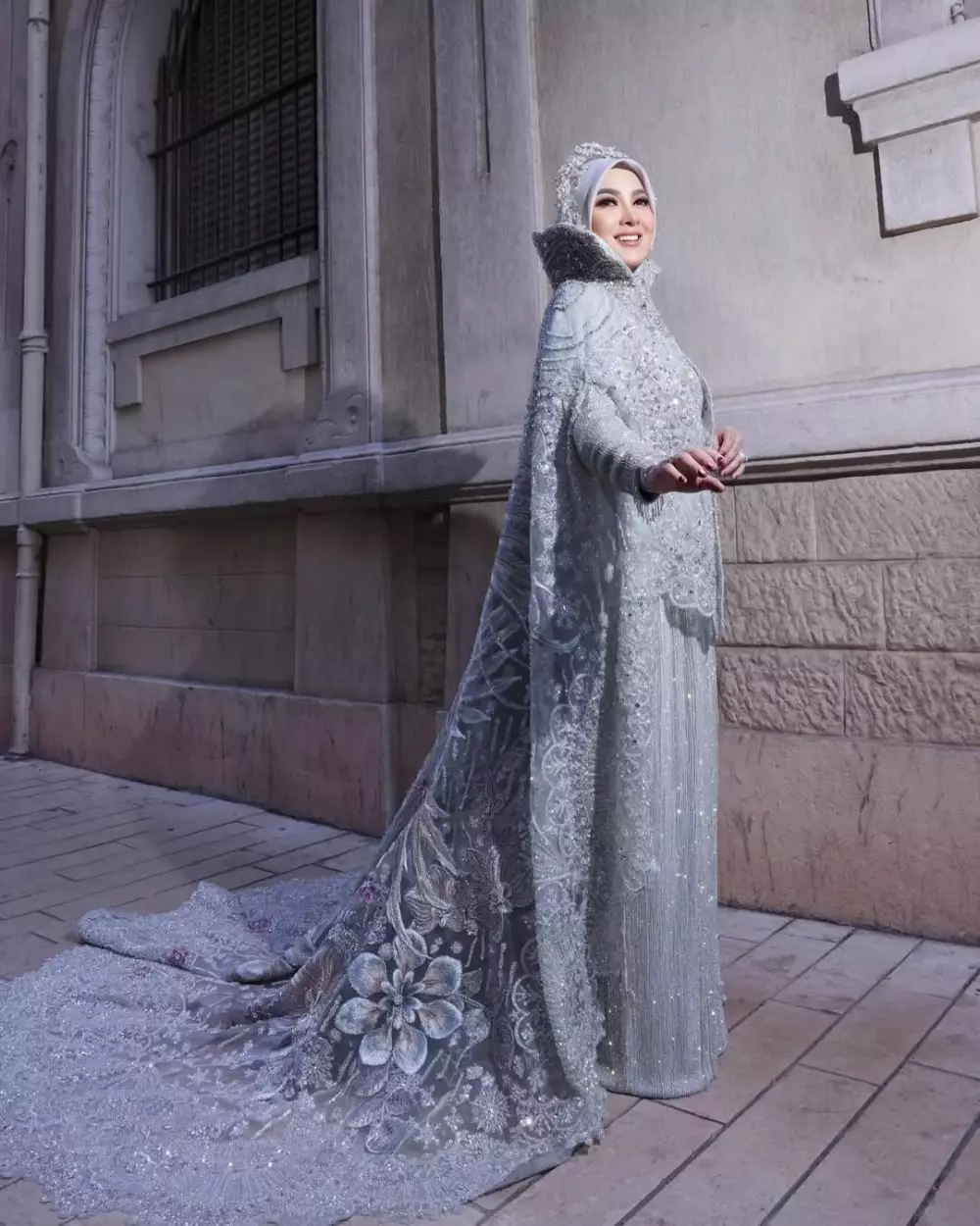 makeup Syahrini saat Cannes © Instagram