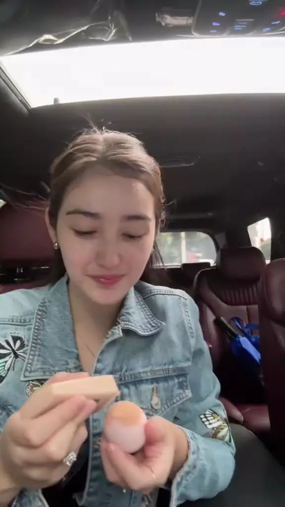 cara Ranty Maria pakai complexion © TikTok cara Ranty Maria pakai complexion © TikTok