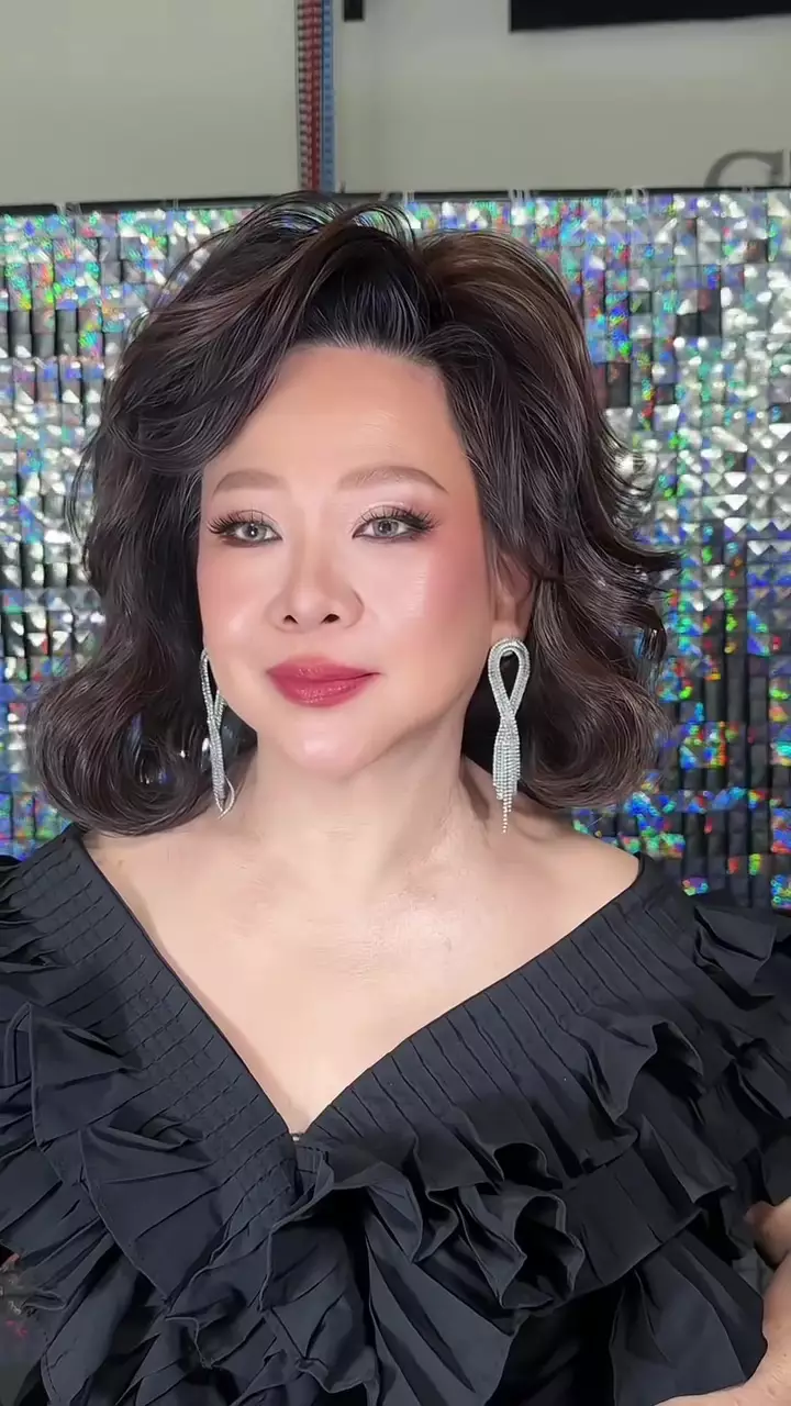 tante-tante dirias soft glam © Instagram tante-tante dirias soft glam © Instagram