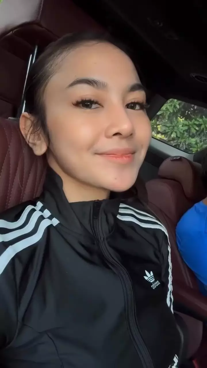 morning skincare routine ala Mahalini © Instagram morning skincare routine ala Mahalini © Instagram