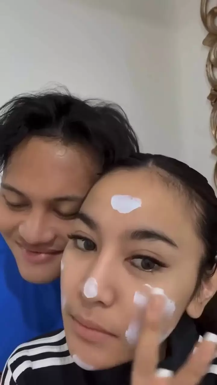 morning skincare routine ala Mahalini © Instagram morning skincare routine ala Mahalini © Instagram