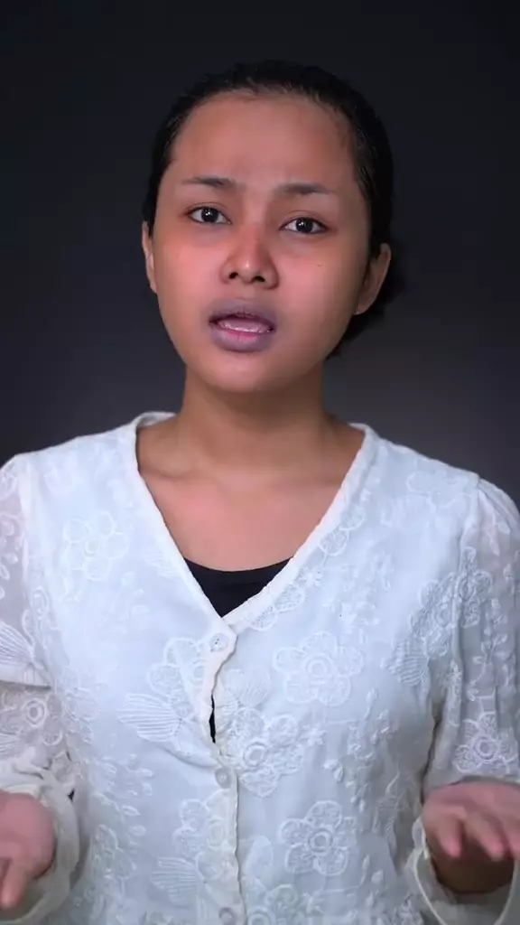 transformasi cewek pakai paes Jawa © TikTok transformasi cewek pakai paes Jawa © TikTok