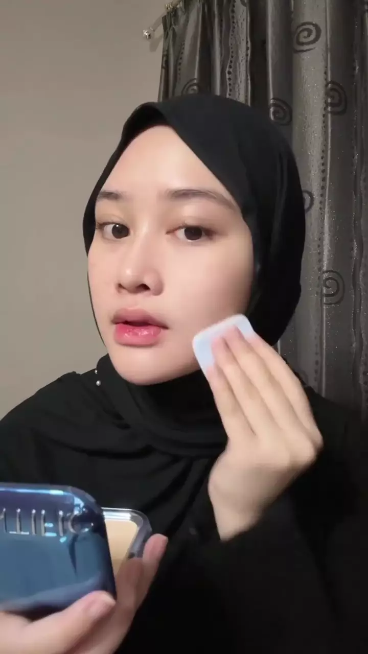 daily makeup selebgram Khansa Mariska © Instagram