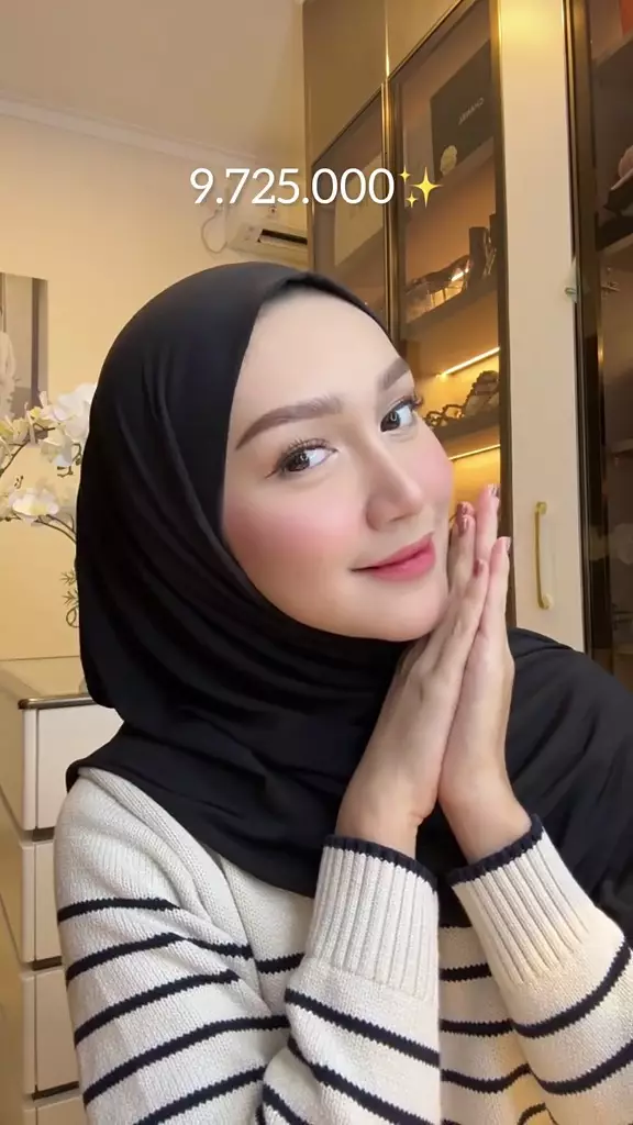 daily makeup Melody Prima harganya Rp10 juta © TikTok
