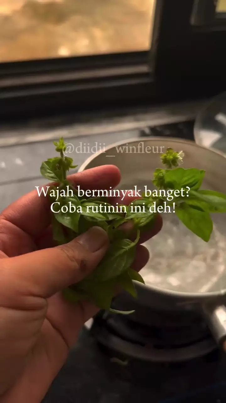 Cara atasi minyak berlebih di wajah © Instagram