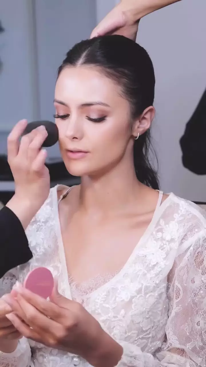 MUA ini 'spill' lipstik Amanda Rawless © Instagram MUA ini 'spill' lipstik Amanda Rawless © Instagram