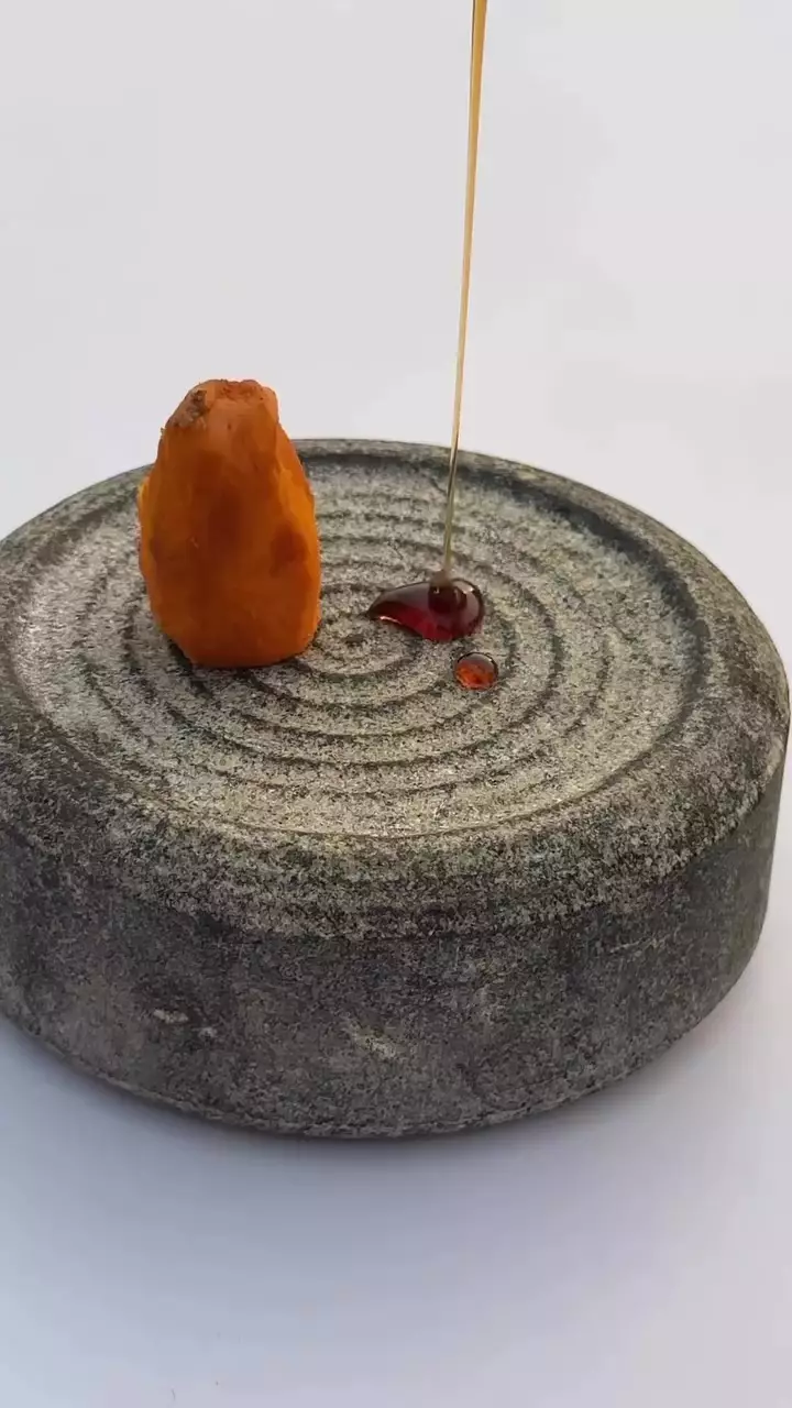 Cara hilangkan garis halus dan lingkaran hitam © Instagram Cara hilangkan garis halus dan lingkaran hitam © Instagram