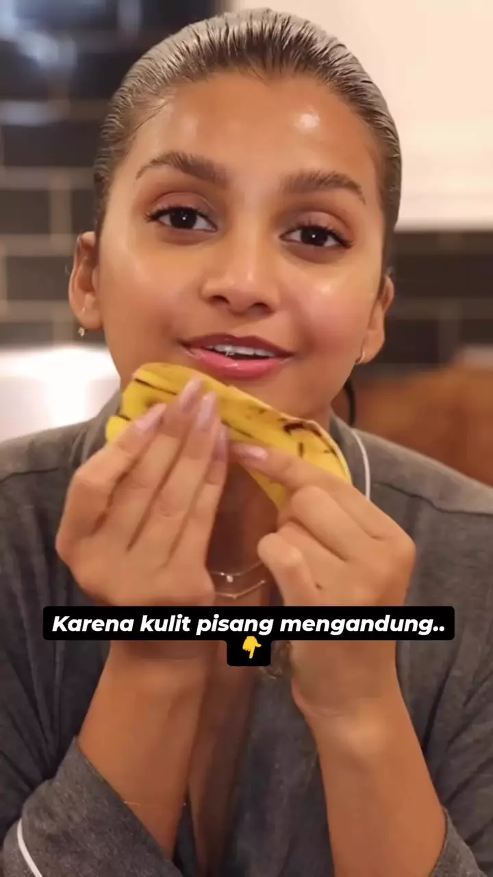 wanita ini bagikan trik kencangkan wajah © Instagram