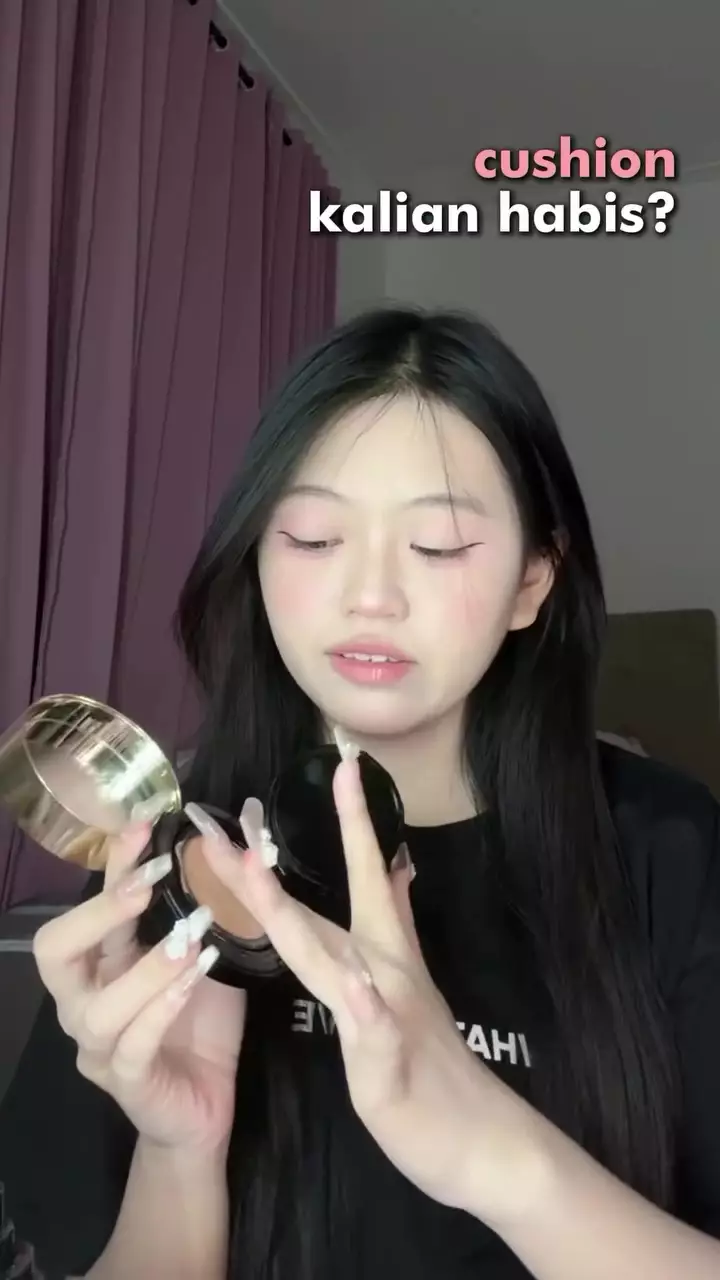 Cushion habis jangan dibuang © Instagram