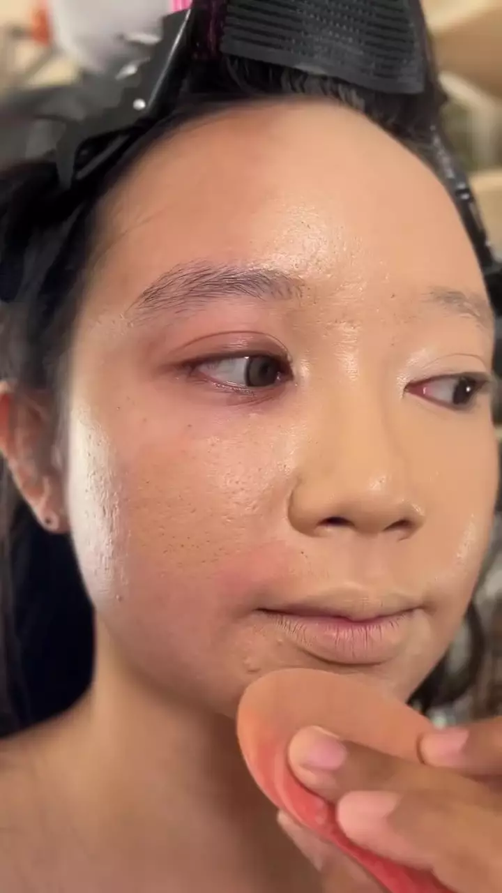 Pemilik wajah berminyak tak perlu khawatir © Instagram Pemilik wajah berminyak tak perlu khawatir © Instagram