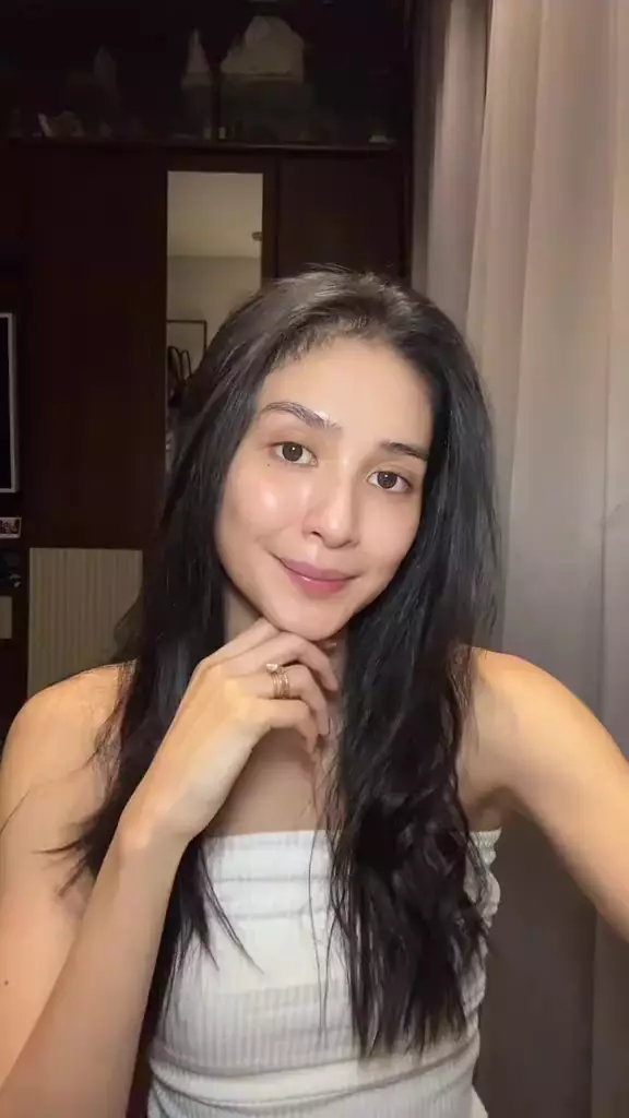 potret Mikha Tambayong saat makeup © TikTok