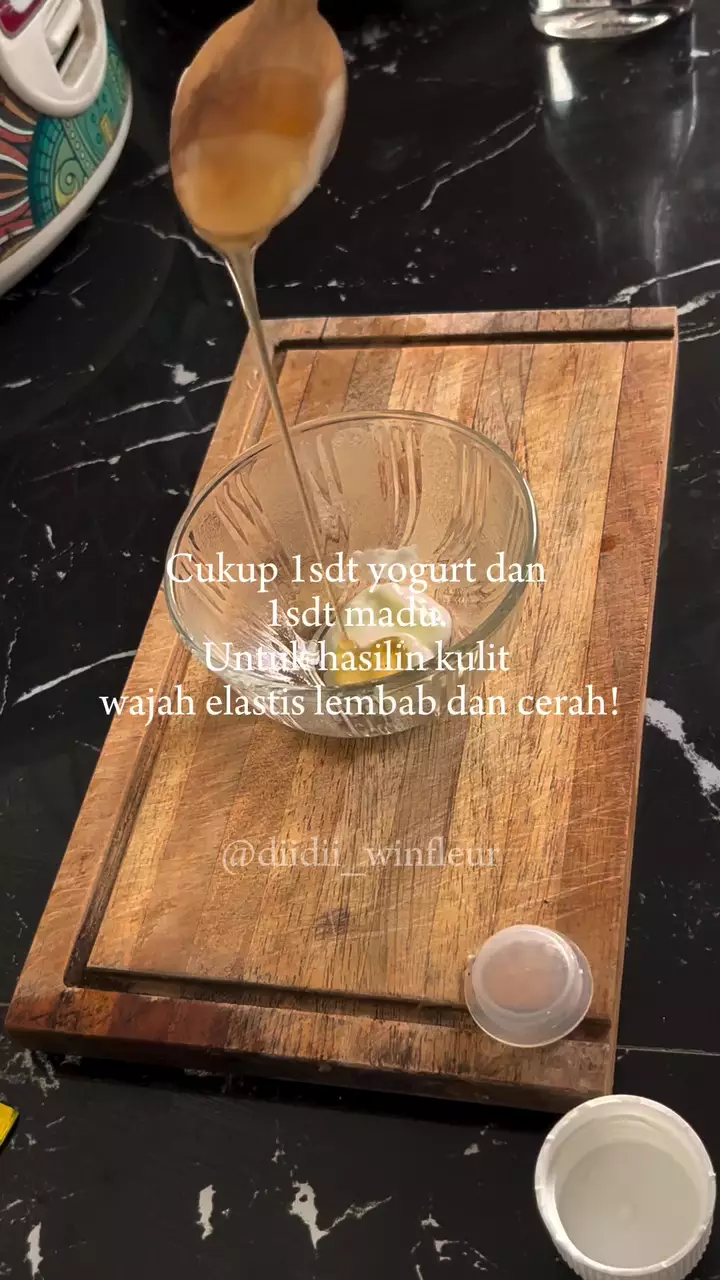 membersihkan pori-pori wajah © Instagram  membersihkan pori-pori wajah © Instagram