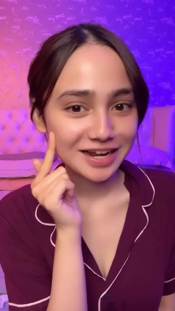 cara Syifa Hadju eksfoliasi wajah © TikTok cara Syifa Hadju eksfoliasi wajah © TikTok