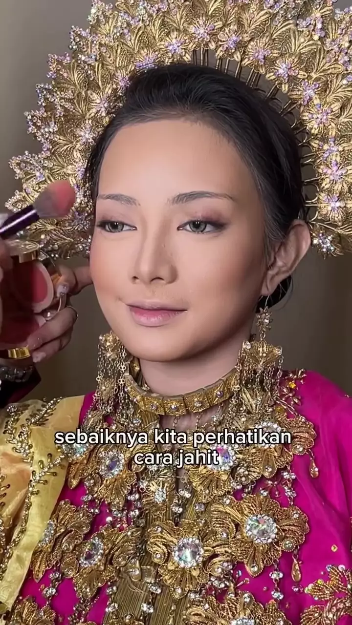 transformasi makeup pengantin Bugis © Instagram transformasi makeup pengantin Bugis © Instagram
