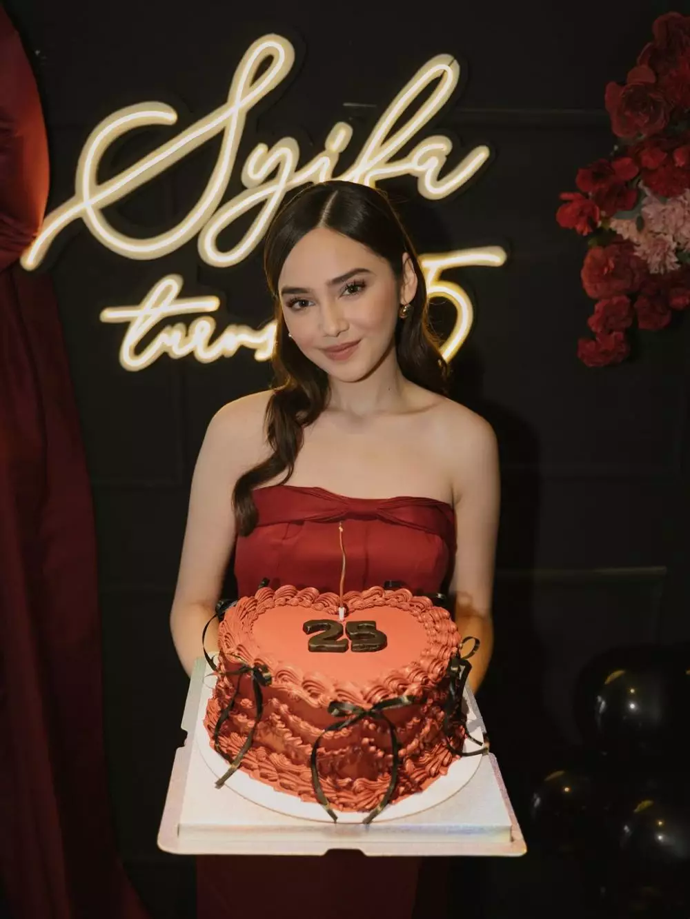 makeup Syifa Hadju saat ultah © Instagram makeup Syifa Hadju saat ultah © Instagram