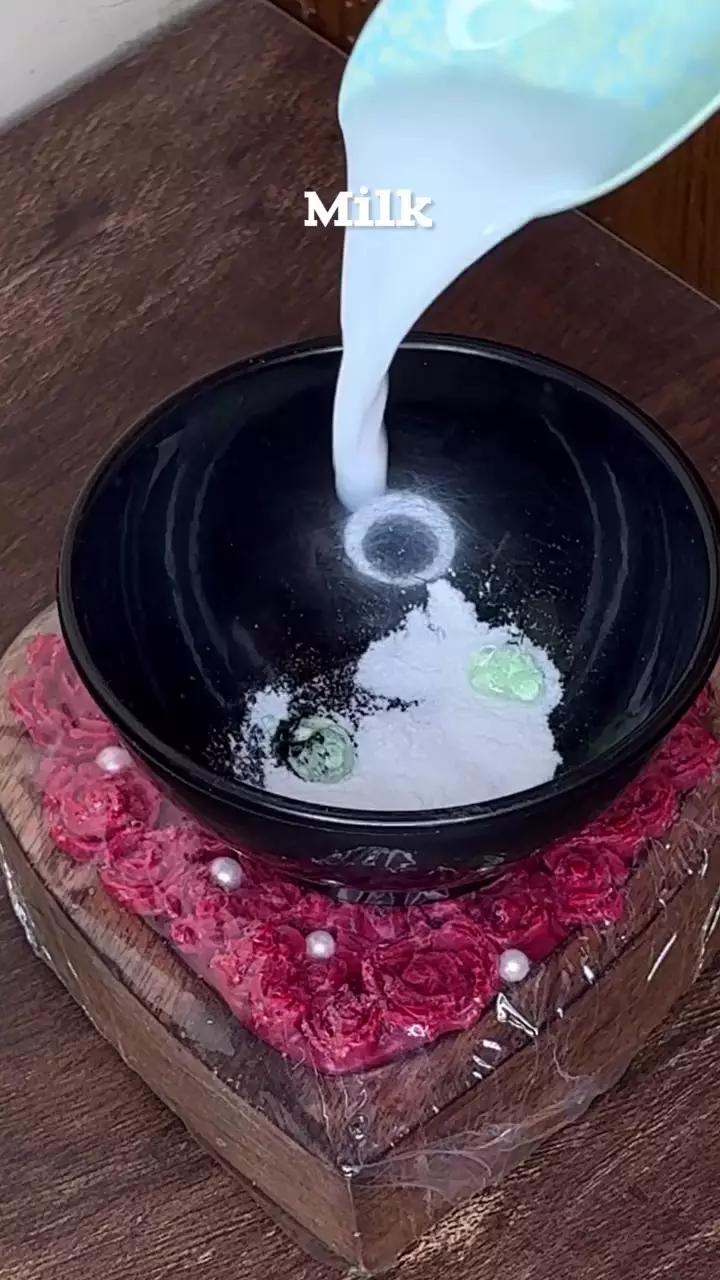 Rahasia membuat tumit pecah-pecah © Instagram 