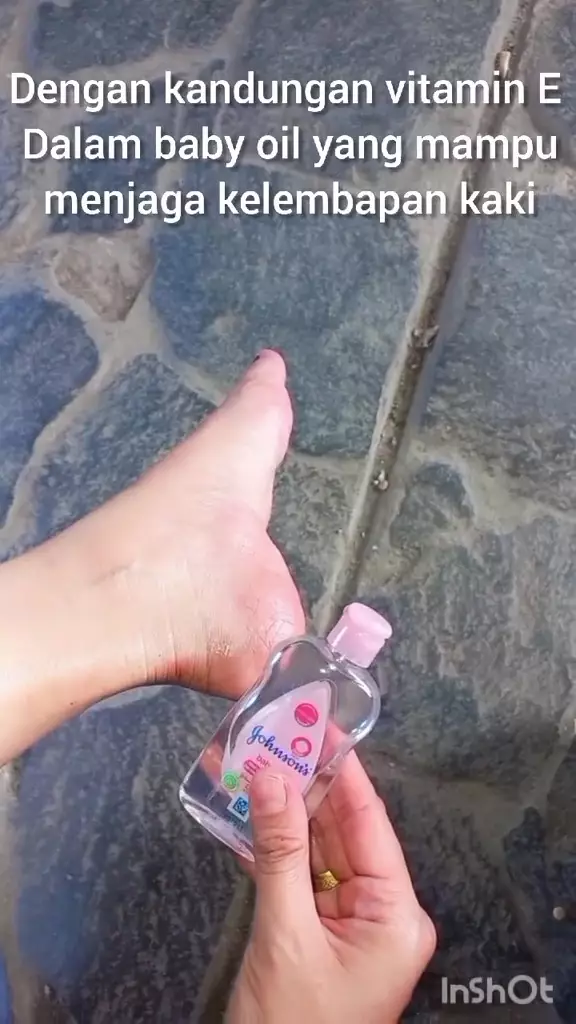 cewek ini bagikan trik atasi tumit kering © TikTok cewek ini bagikan trik atasi tumit kering © TikTok
