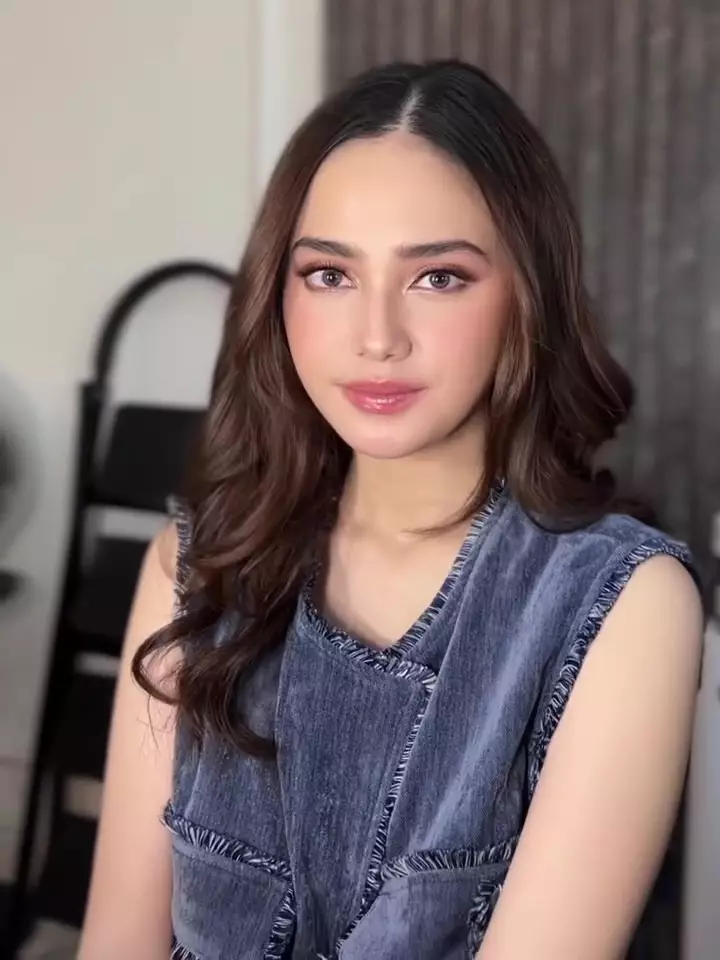 riasan pink glam © Instagram  riasan pink glam © Instagram