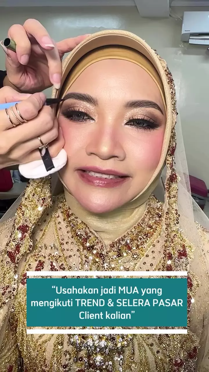 Wajah kendur dan penuh kerutan © Instagram