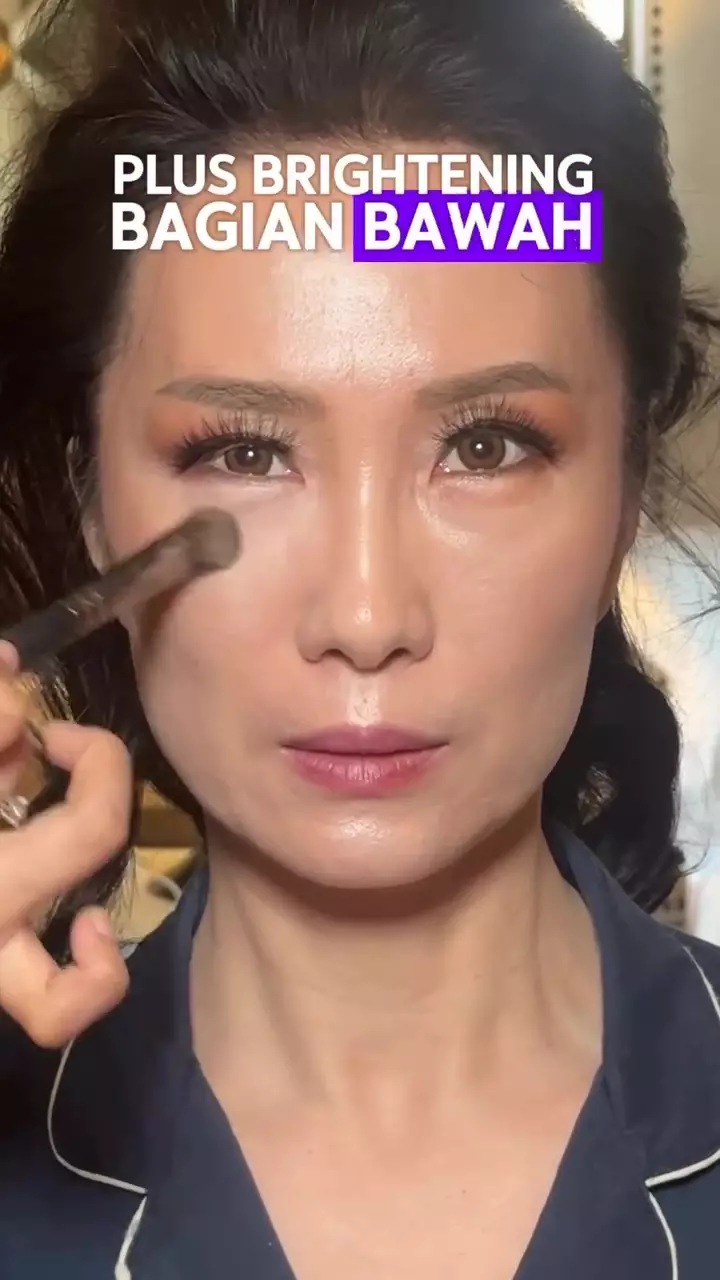 Garis halus bawah mata © Instagram