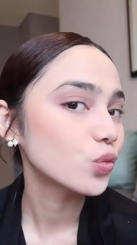 Transisi makeup ala Syifa Hadju © TikTok