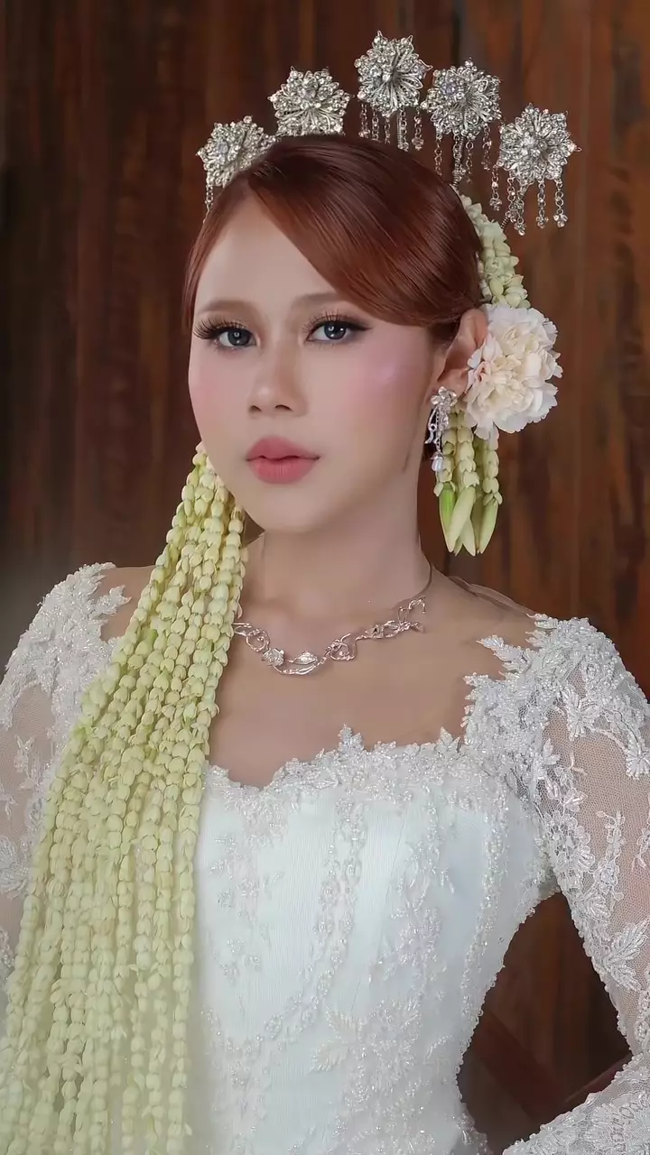 makeup Nadin Amizah © 2025 brilio.net