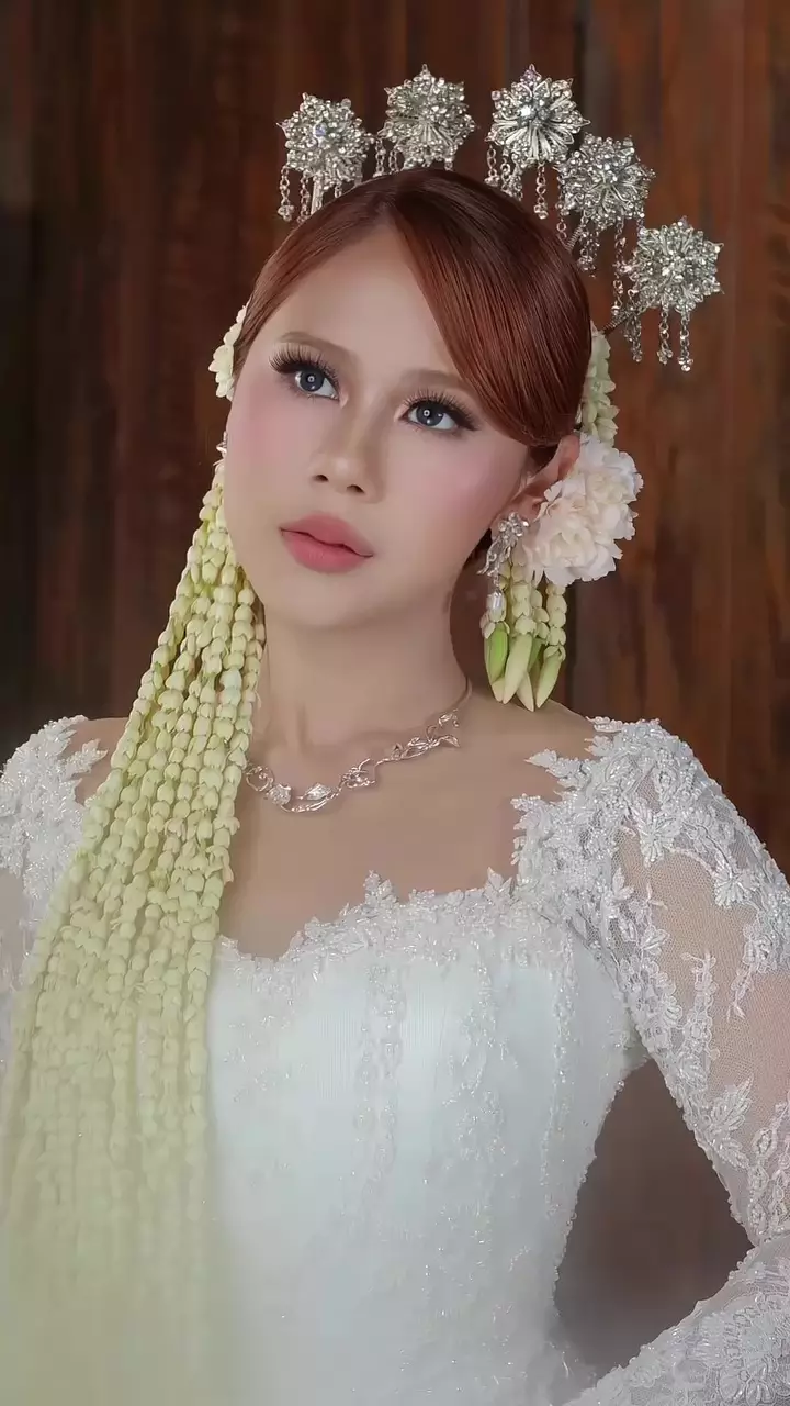 makeup Nadin Amizah © 2025 brilio.net