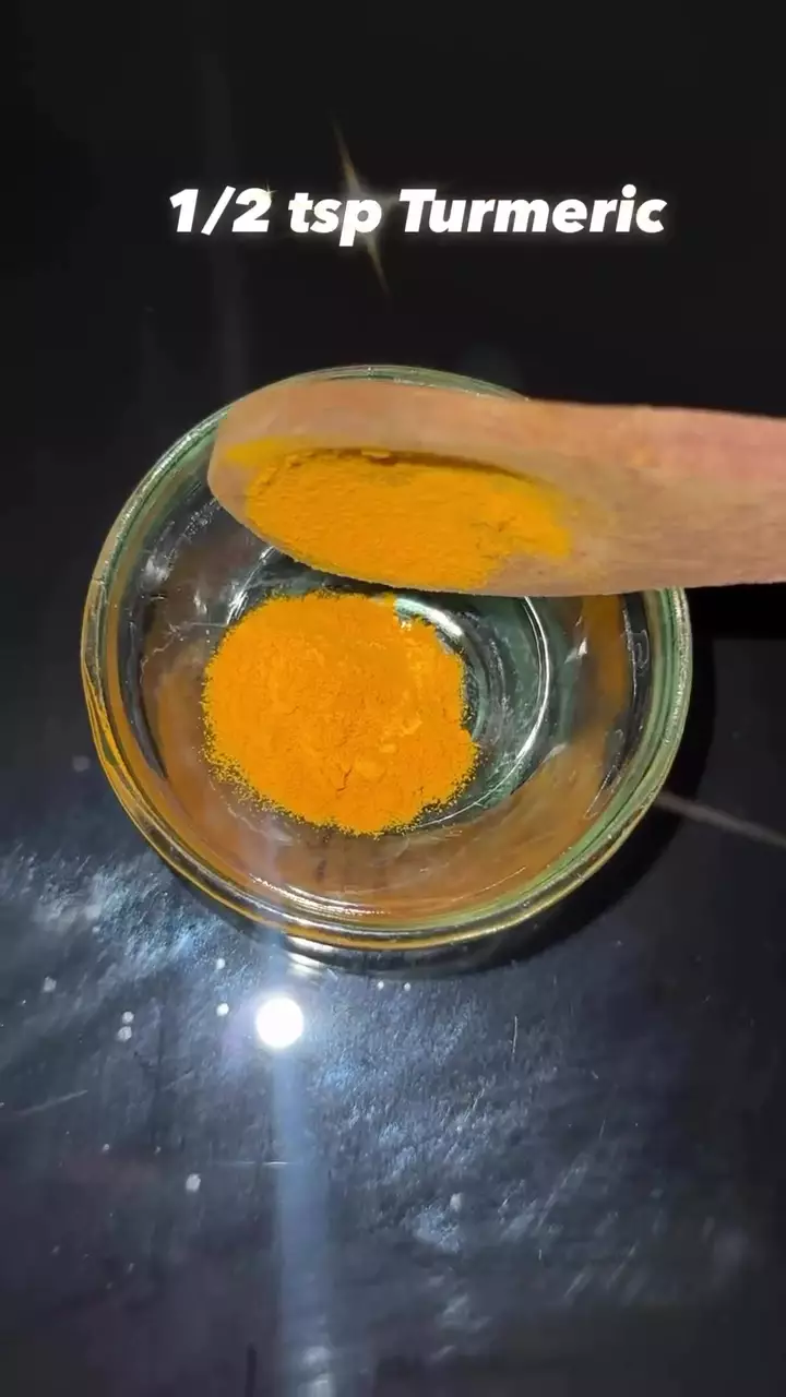 Area sekitar bibir menghitam © Instagram