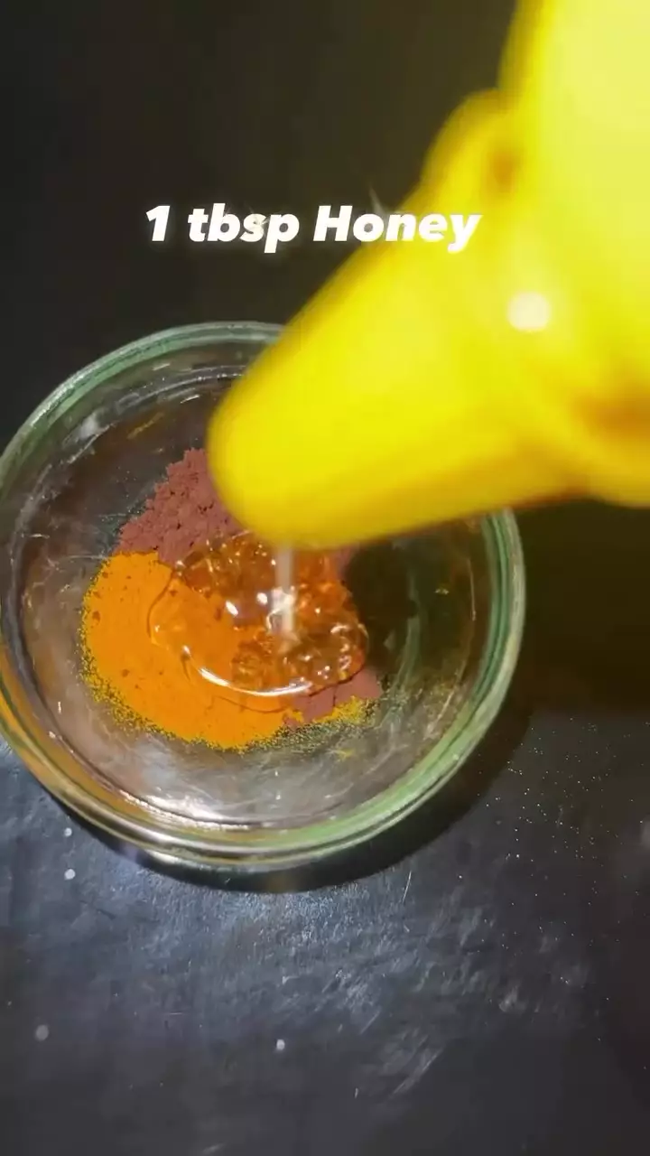 Area sekitar bibir menghitam © Instagram