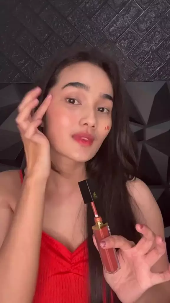 makeup ala Feby Marcelia © TikTok makeup ala Feby Marcelia © TikTok