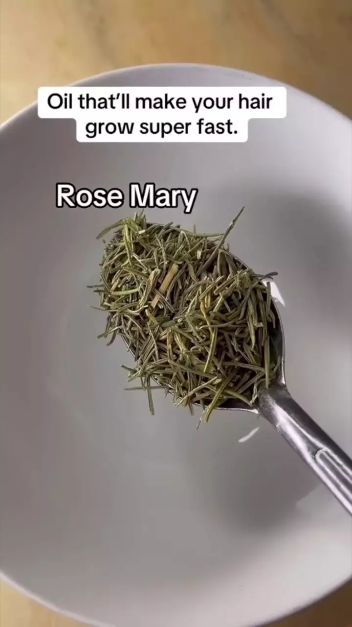 Rambut auto lebat © Instagram Rambut auto lebat © Instagram