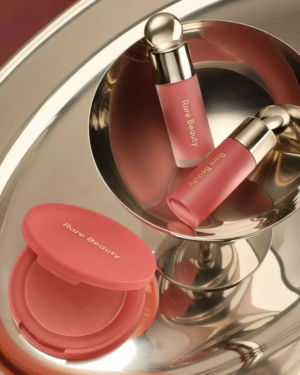 Rekomendasi produk foundation dan blush © 2025 brilio.net