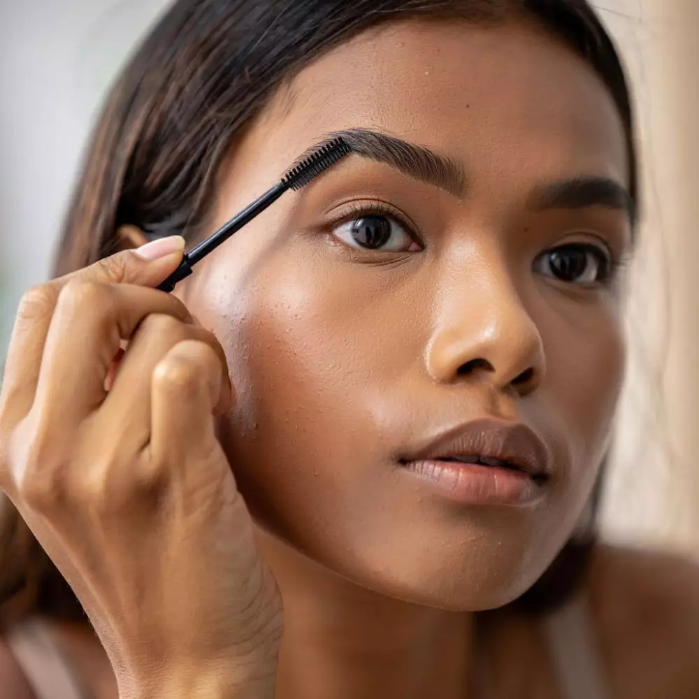 rekomendasi Viva eyebrow pencil yang cocok untuk semua warna kulit © 2025 brilio.net rekomendasi Viva eyebrow pencil yang cocok untuk semua warna kulit © 2025 brilio.net