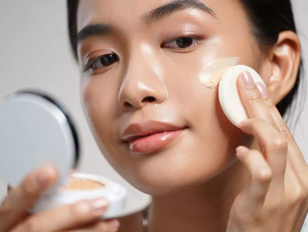 Rekomendasi cushion untuk kulit kering © 2025 brilio.net Rekomendasi cushion untuk kulit kering © 2025 brilio.net