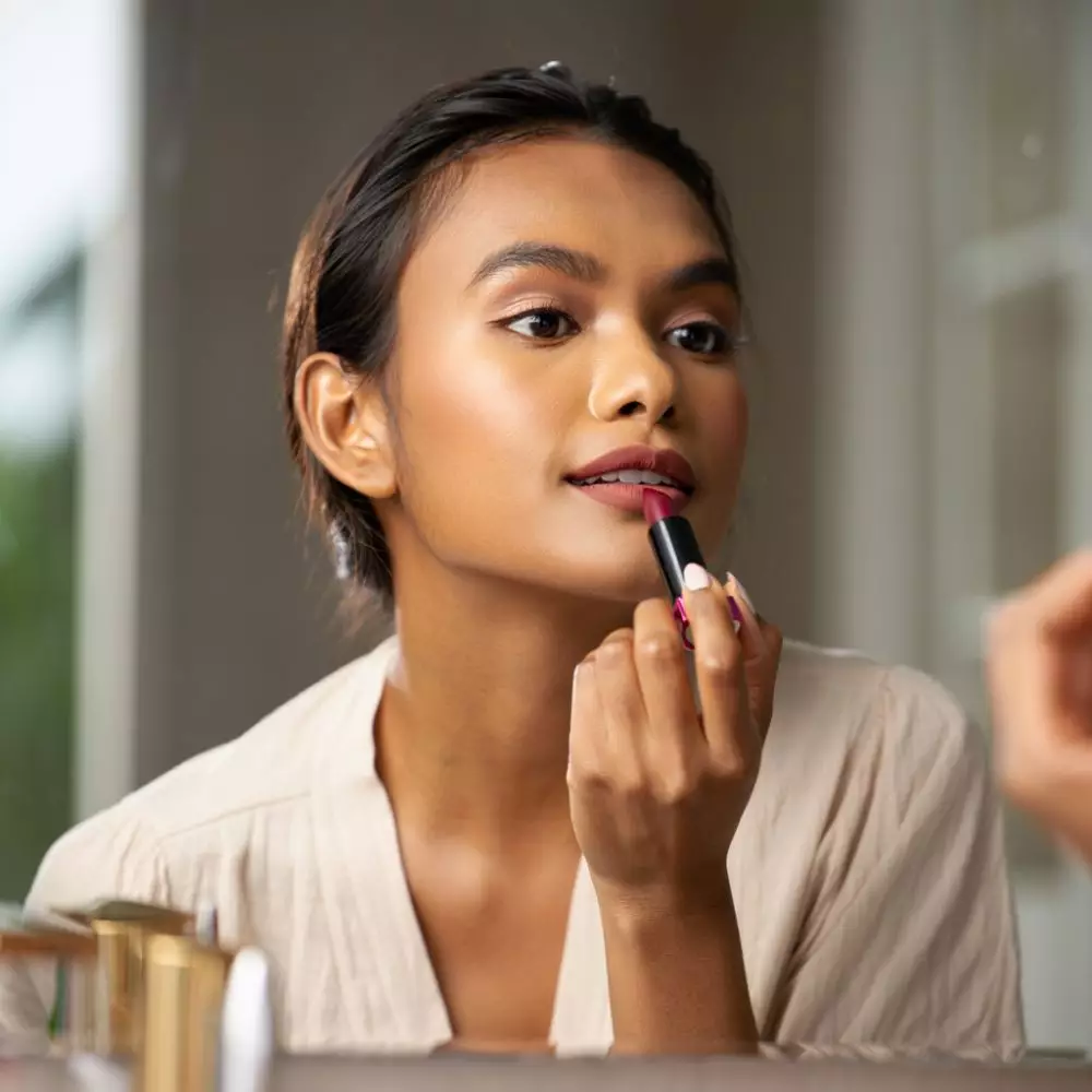 Rekomendasi lipstik matte tahan lama © 2025 brilio.net Rekomendasi lipstik matte tahan lama © 2025 brilio.net