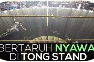 Bertaruh Nyawa di Tong Stand